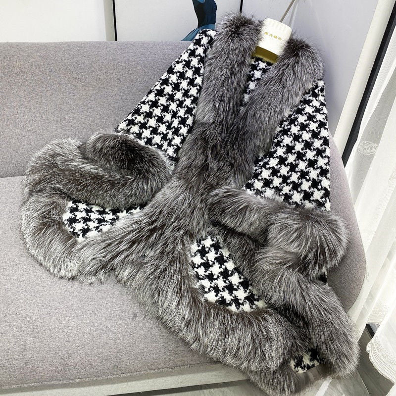 Fashion Houndstooth Knitted Cloak with Faux Fur Trim