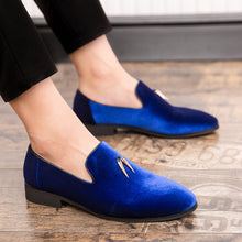 Load image into Gallery viewer, Luxury Men Plus Size Casual Loafers
